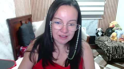 Snapshot of mature_wolf chatting on 1, 5, 2026 Sonia online show from 1, 5, 2026