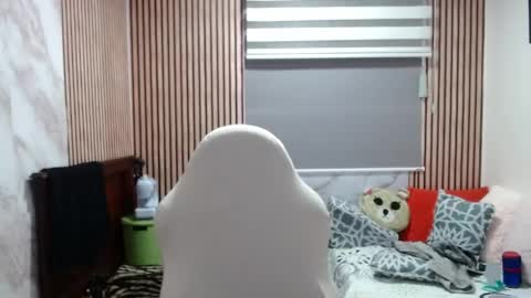 Snapshot of mature_wolf chatting on 12, 5, 2026 Sonia online show from 12, 5, 2026