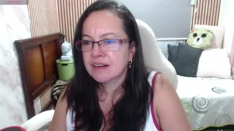 Snapshot of mature_wolf chatting on 6, 6, 2026 Sonia online show from 6, 6, 2026