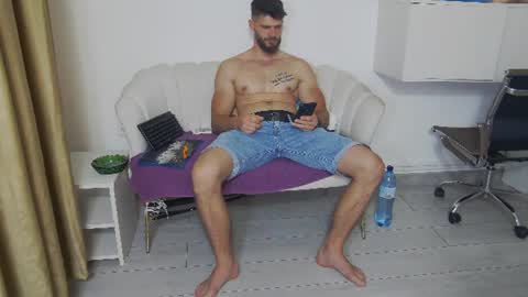 mauro_real_man online show from 4, 7, 2026