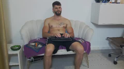 mauro_real_man online show from 7, 7, 2026