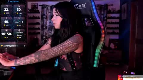 Hilary online show from 3, 12, 2025