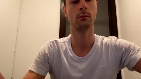 Snapshot of max681334 chatting on 6, 12, 2024 max681334 online show from 6, 12, 2024