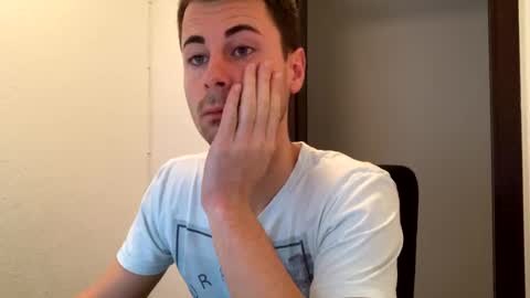 Snapshot of max681334 chatting on 12, 12, 2024 max681334 online show from 12, 12, 2024