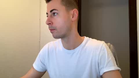 Snapshot of max681334 chatting on 21, 2, 2025 max681334 online show from 21, 2, 2025