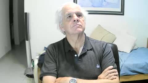 Snapshot of max_2017 chatting on 15, 6, 2026 max_2017 online show from 15, 6, 2026