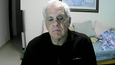 Snapshot of max_2017 chatting on 3, 7, 2026 max_2017 online show from 3, 7, 2026