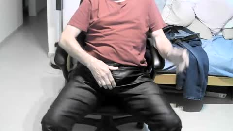 Snapshot of max_2017 chatting on 13, 7, 2026 max_2017 online show from 13, 7, 2026