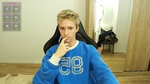 Max Gen with tats 24years  And Ethan without tats 20 years online show from 18, 3, 2026