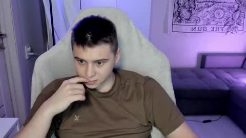 Snapshot of max_sm1th chatting on 11, 2, 2026 Max online show from 11, 2, 2026