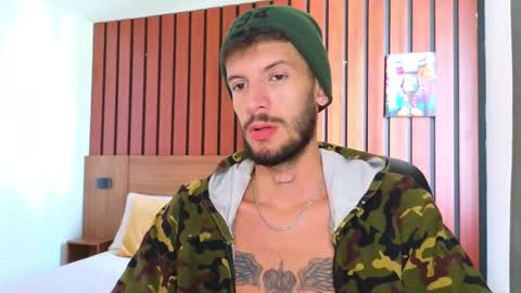 Snapshot of max_tayloor chatting on 5, 2, 2026 Max Taylor online show from 5, 2, 2026