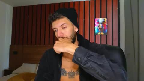 Snapshot of max_tayloor chatting on 6, 2, 2026 Max Taylor online show from 6, 2, 2026