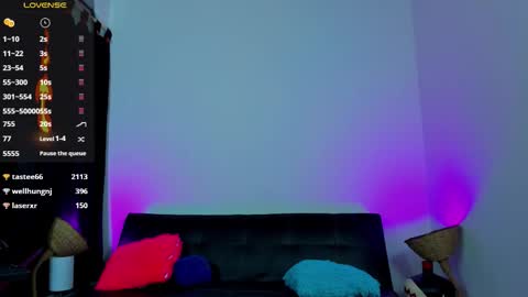 MAX     online show from 22, 12, 2025