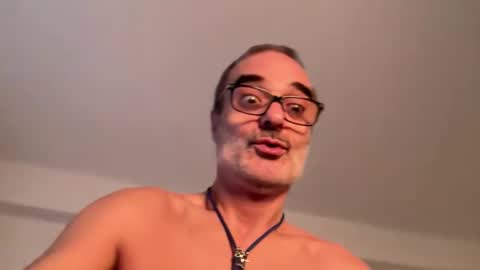 Max Mikado online show from 14, 11, 2025