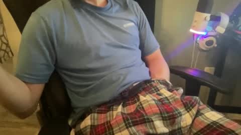 Snapshot of maxfreaky407284 chatting on 10, 1, 2026 perezcouple online show from 10, 1, 2026