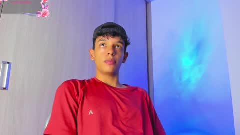 Max  online show from 19, 4, 2026