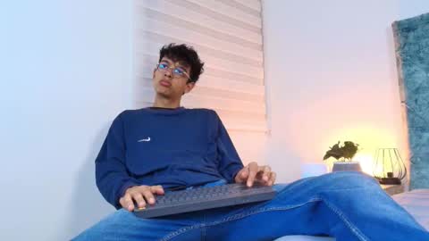 M A X F R O S T   online show from 12, 1, 2026