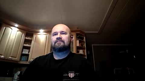 Snapshot of maxhunter chatting on 8, 10, 2025 maxhunter online show from 8, 10, 2025