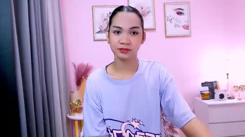 Snapshot of maxie_greyson chatting on 17, 2, 2025 maxie greyson online show from 17, 2, 2025