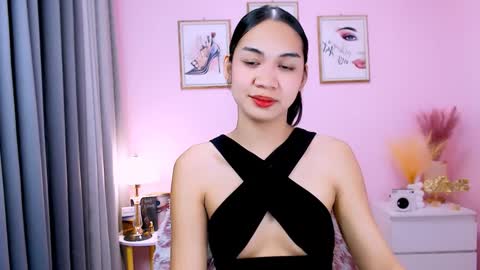 Snapshot of maxie_greyson chatting on 27, 2, 2025 maxie greyson online show from 27, 2, 2025