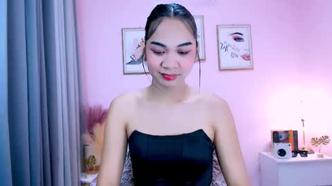 Snapshot of maxie_greyson chatting on 2, 3, 2025 maxie greyson online show from 2, 3, 2025