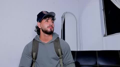 Snapshot of maximo004 chatting on 30, 11, 2025 Maximo online show from 30, 11, 2025