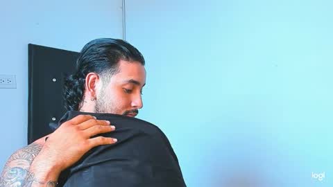 Snapshot of maximo004 chatting on 13, 12, 2025 Maximo online show from 13, 12, 2025