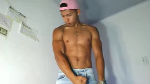 Maximo Aron Vega online show from 25, 3, 2026