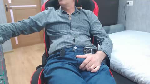 maximus3334 online show from 23, 3, 2026