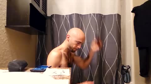 Snapshot of maximusdemitrious chatting on 18, 1, 2026 maximusdemitrious online show from 18, 1, 2026