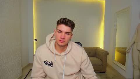 MaxKaiden online show from 9, 11, 2025