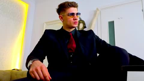 Snapshot of maxkaiden chatting on 18, 4, 2026 MaxKaiden online show from 18, 4, 2026