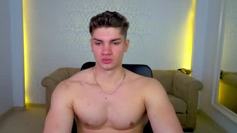Snapshot of maxkaiden chatting on 20, 4, 2026 MaxKaiden online show from 20, 4, 2026