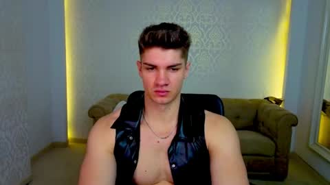 Snapshot of maxkaiden chatting on 13, 5, 2026 MaxKaiden online show from 13, 5, 2026