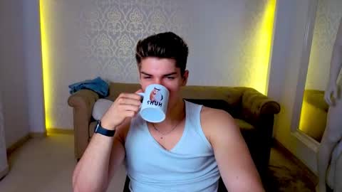 Snapshot of maxkaiden chatting on 30, 5, 2026 MaxKaiden online show from 30, 5, 2026