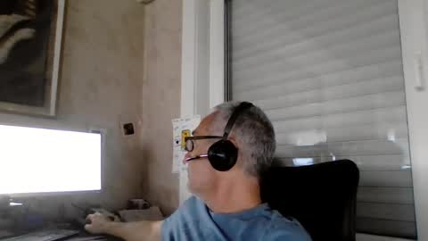 Snapshot of maxou569 chatting on 29, 7, 2026 maxou569 online show from 29, 7, 2026
