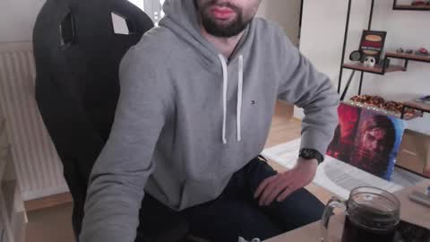 Max online show from 11, 1, 2025