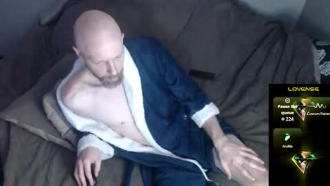 MaxRouger online show from 2, 3, 2026