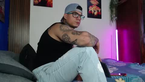 Snapshot of maxstroncm18 chatting on 12, 7, 2026 maxstroncm18 online show from 12, 7, 2026