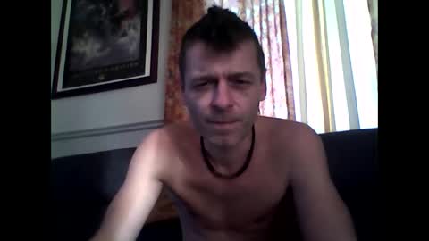 MaxTheWolf online show from 9, 10, 2025