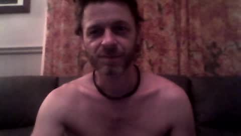 Snapshot of maxthewolf chatting on 12, 6, 2026 MaxTheWolf online show from 12, 6, 2026
