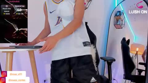 maxx_cortes online show from 5, 10, 2025