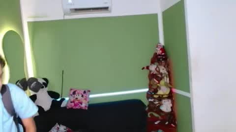 Snapshot of maxx_dick chatting on 29, 11, 2025 maxx_dick online show from 29, 11, 2025
