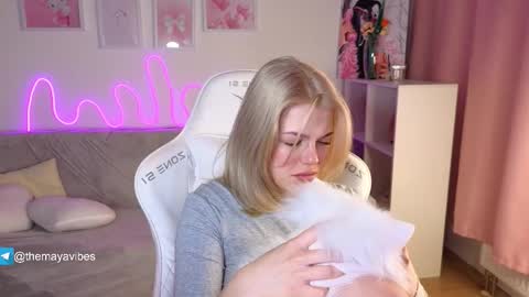 Maya online show from 1, 2, 2026