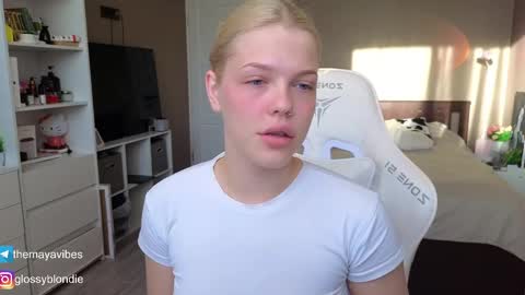 Snapshot of maya_blonde18 chatting on 3, 5, 2026 Maya online show from 3, 5, 2026