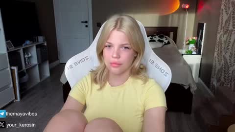Snapshot of maya_blonde18 chatting on 7, 5, 2026 Maya online show from 7, 5, 2026