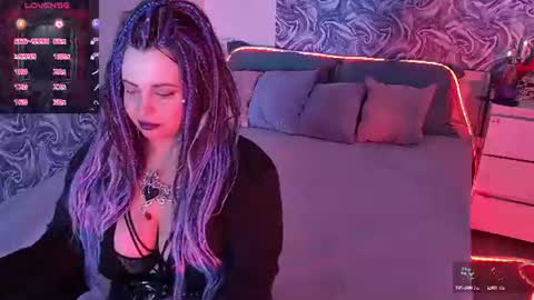Maya Mils online show from 19, 7, 2026
