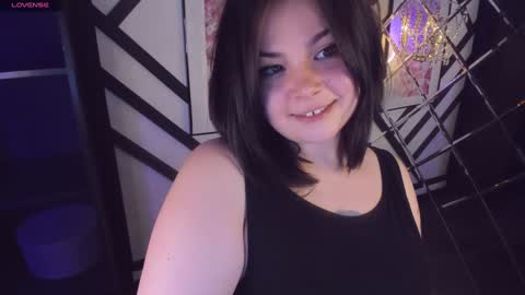 Woman online show from 17, 1, 2025