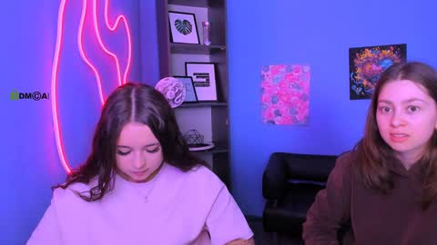 Maya online show from 8, 4, 2026