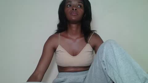 mayalabelle online show from 7, 11, 2025